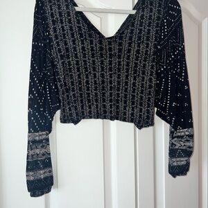 Stylish Black and White Patterned Crop Top